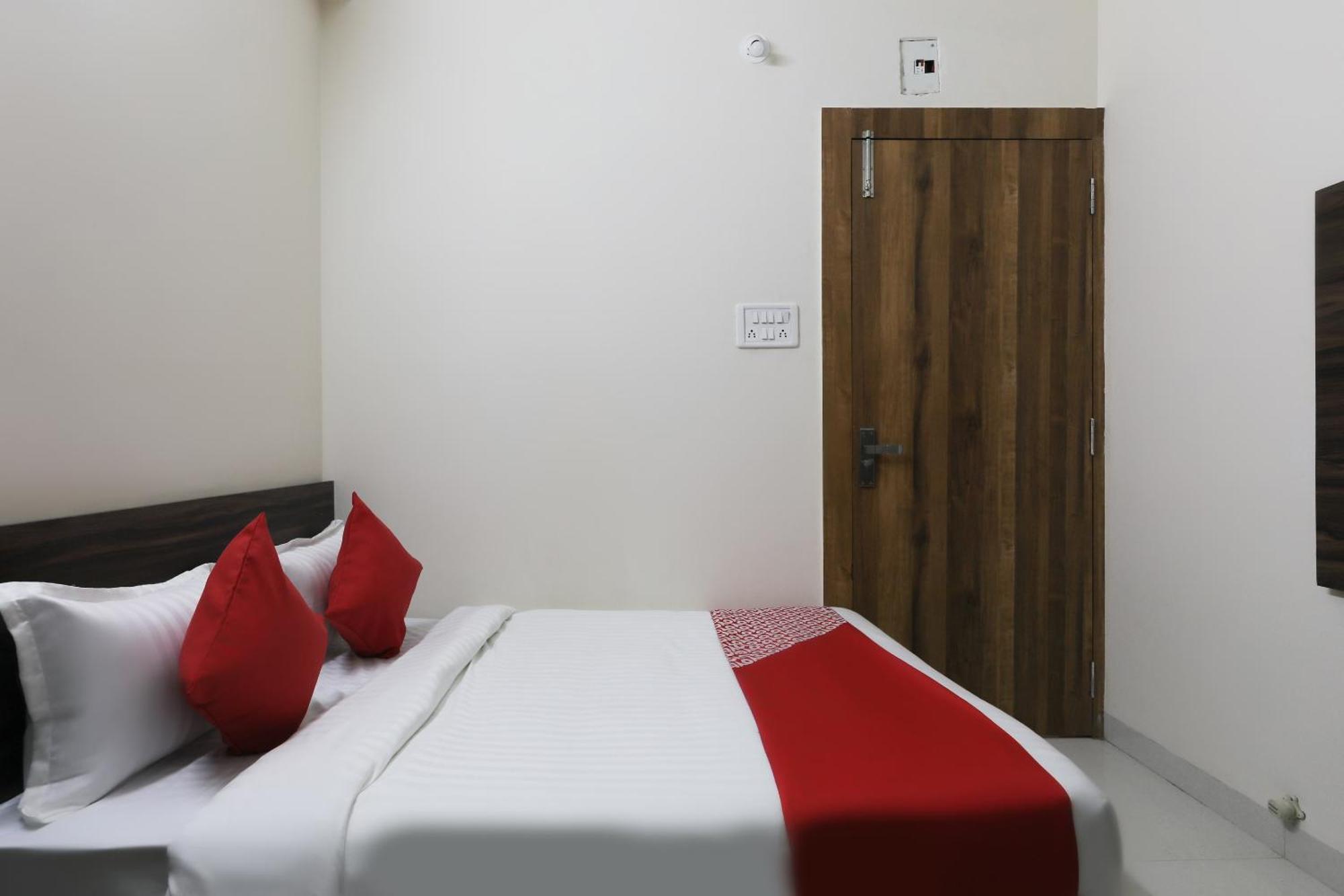 Hotel O La Flora Ιντόρ Εξωτερικό φωτογραφία